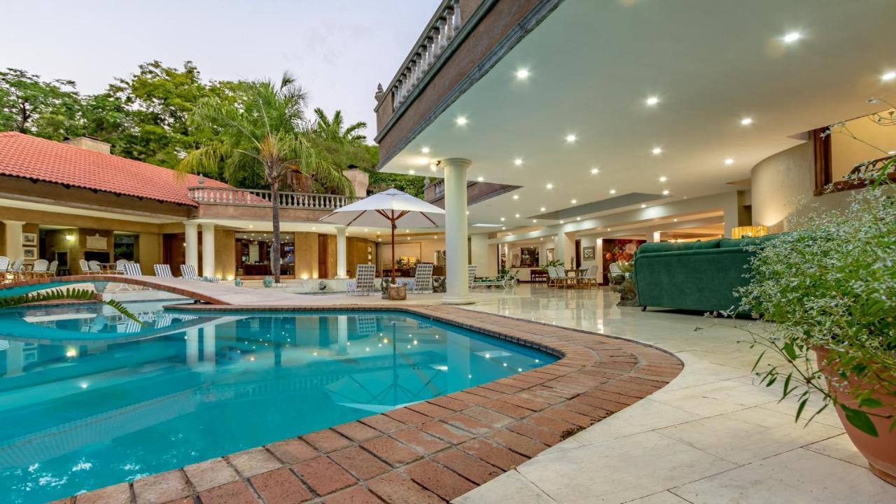 Bed and Breakfast Christies At 32 On Russell Mbombela Екстер'єр фото