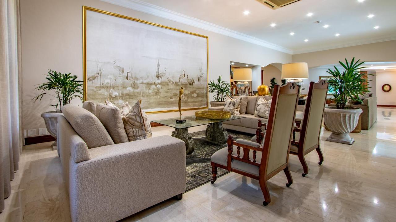 Bed and Breakfast Christies At 32 On Russell Mbombela Екстер'єр фото