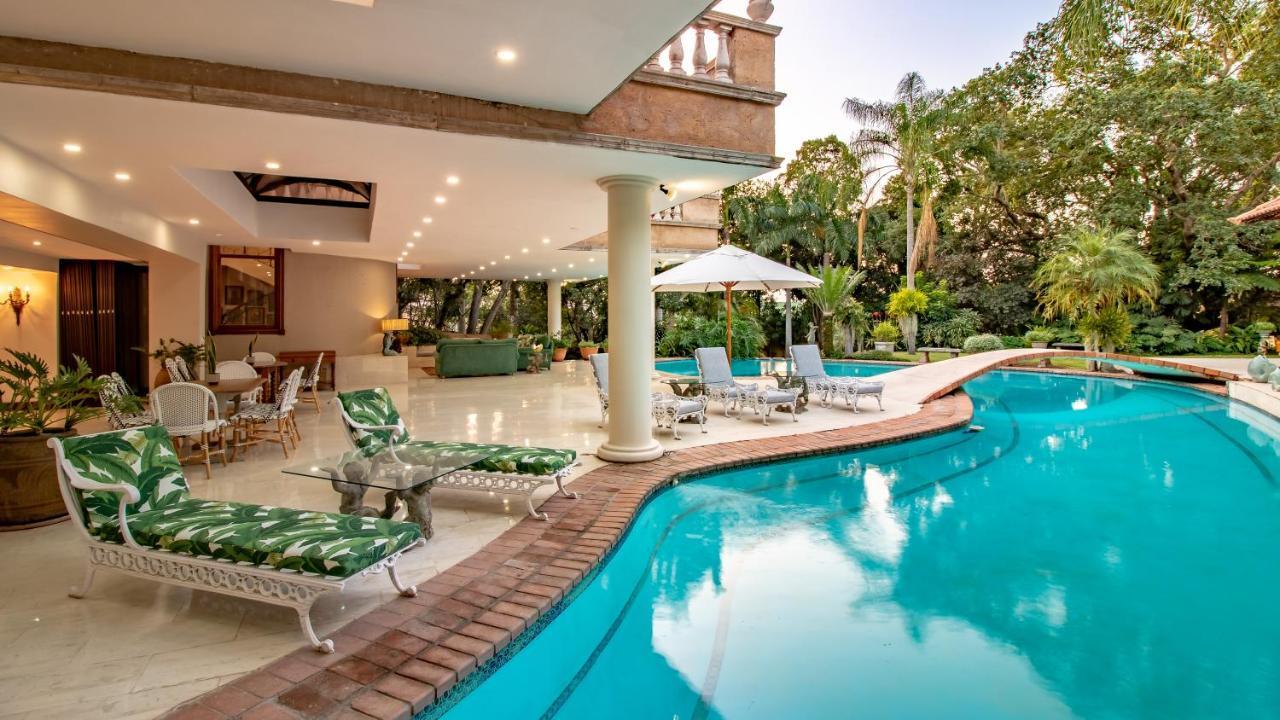 Bed and Breakfast Christies At 32 On Russell Mbombela Екстер'єр фото