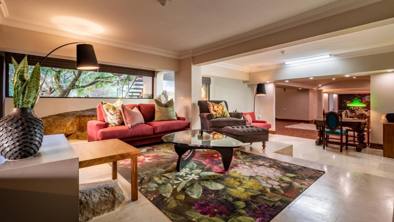 Bed and Breakfast Christies At 32 On Russell Mbombela Екстер'єр фото
