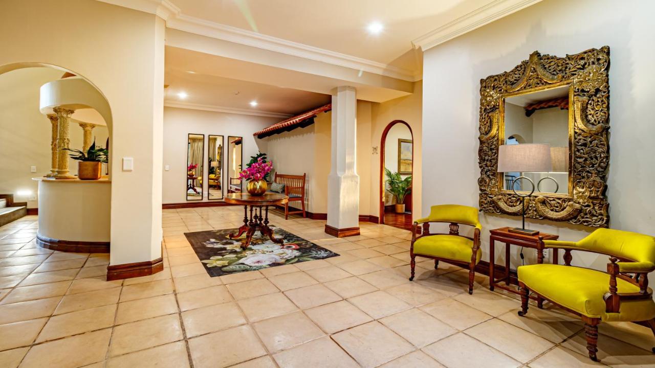 Bed and Breakfast Christies At 32 On Russell Mbombela Екстер'єр фото