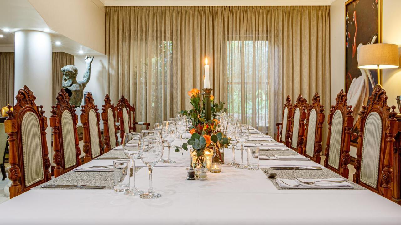 Bed and Breakfast Christies At 32 On Russell Mbombela Екстер'єр фото
