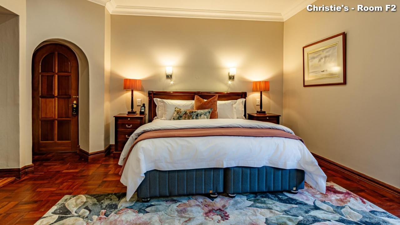 Bed and Breakfast Christies At 32 On Russell Mbombela Екстер'єр фото
