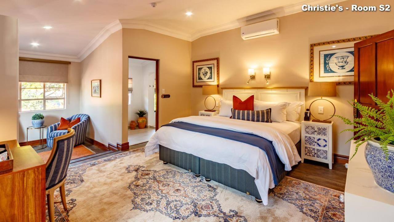 Bed and Breakfast Christies At 32 On Russell Mbombela Екстер'єр фото