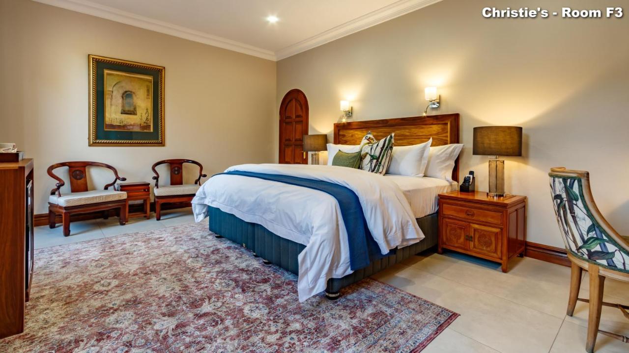 Bed and Breakfast Christies At 32 On Russell Mbombela Екстер'єр фото