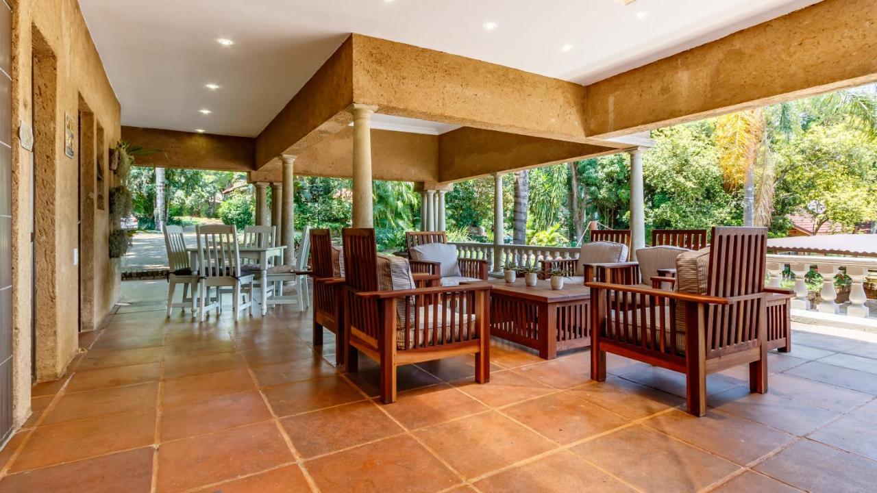 Bed and Breakfast Christies At 32 On Russell Mbombela Екстер'єр фото